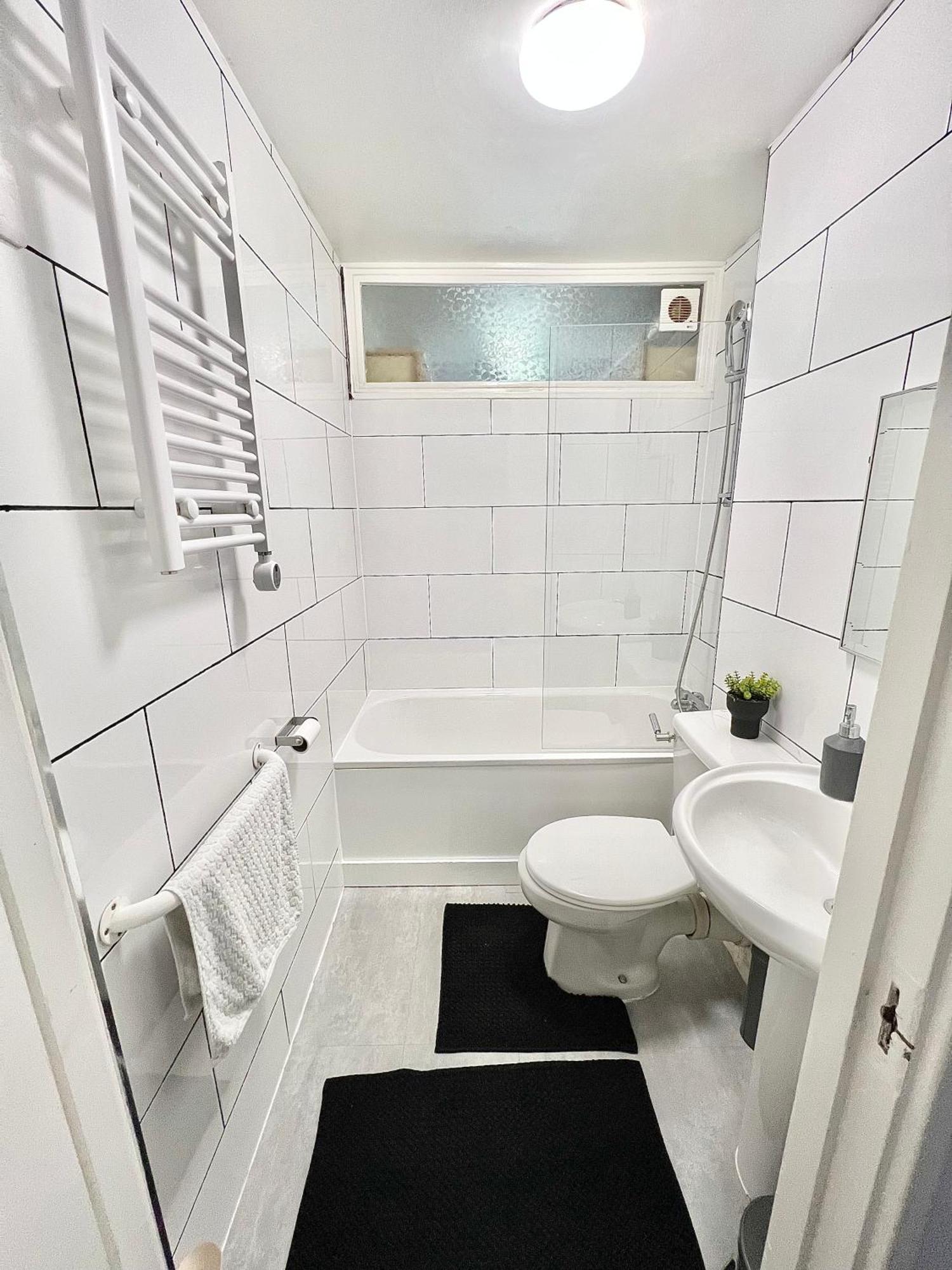 Gorgeous Flat 10 Min Walk To Stadium Free Parking London Exterior photo